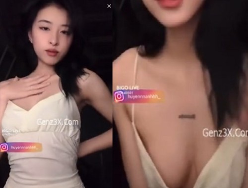 Bà tưng Huyền Anh gái xinh siêu dâm show hàng đỉnh